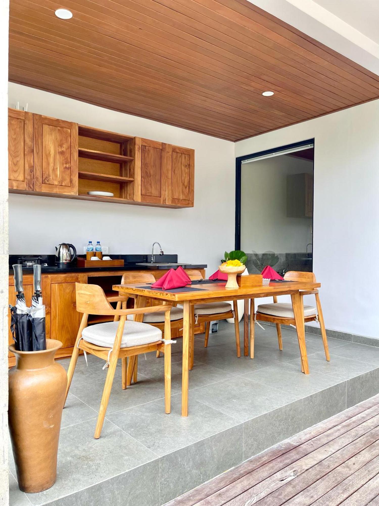 The Madawa Suites Ubud Buitenkant foto